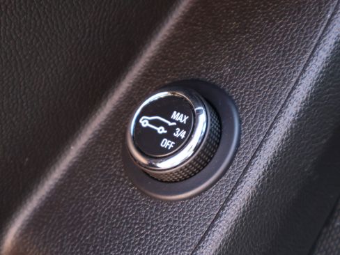 Used 2023 Chevrolet Traverse RS w/ LPO, Floor Liner Package AWD/4WD image 10