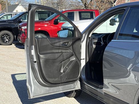 Used 2024 Chevrolet Equinox LT image 10