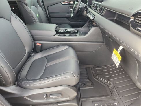 New 2025 Honda Pilot EX-L image 17