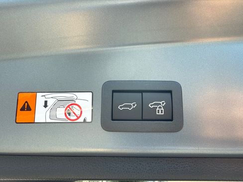 New 2026 Toyota Corolla Cross XLE w/ Convenience Package FWD image 12