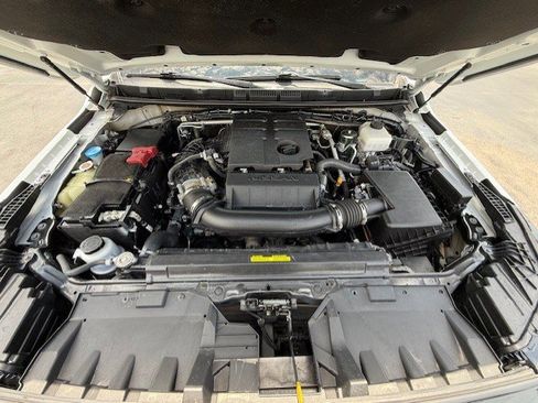 Used 2024 Nissan Frontier S w/ Technology Package RWD image 18