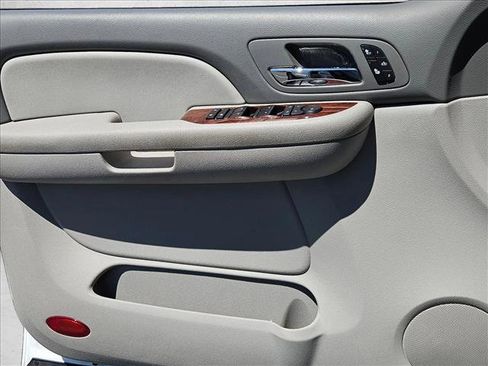 Used 2009 Chevrolet Tahoe LT w/ Luxury Package image 11