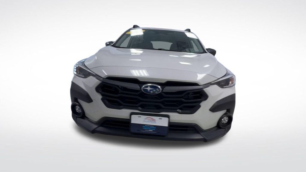 Used 2024 Subaru Crosstrek 2.0i Premium AWD/4WD image 3