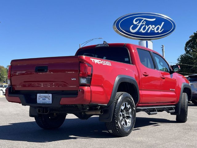 Used 2019 Toyota Tacoma TRD Off-Road AWD/4WD image 3