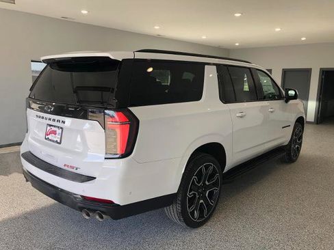 New 2026 Chevrolet Suburban RST w/ RST Capability Package image 3