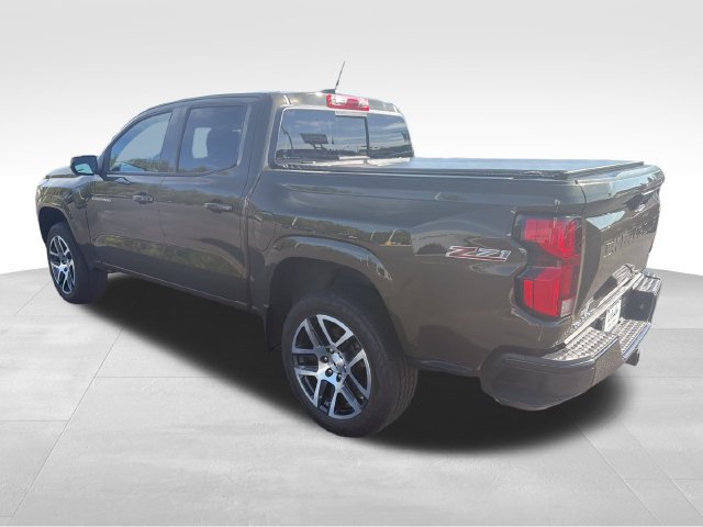 Used 2023 Chevrolet Colorado Z71 w/ Z71 Convenience Package 2 AWD/4WD image 3
