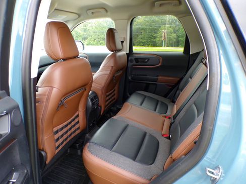 Used 2022 Ford Bronco Sport Outer Banks w/ Tech Package AWD/4WD image 30