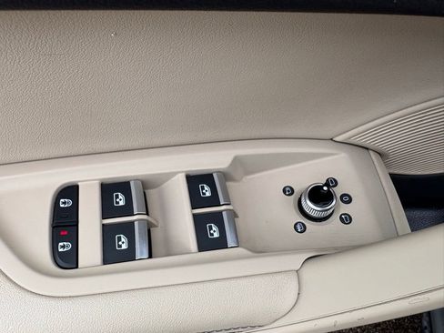 Used 2023 Audi Q5 2.0T Premium Plus image 22