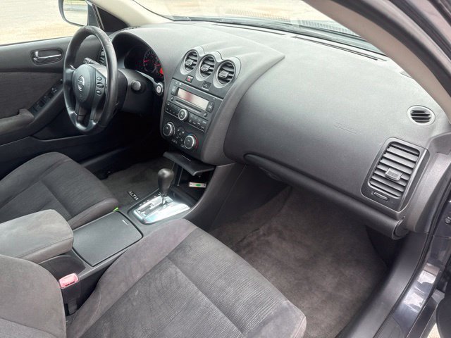 Used 2011 Nissan Altima 2.5 S FWD image 13