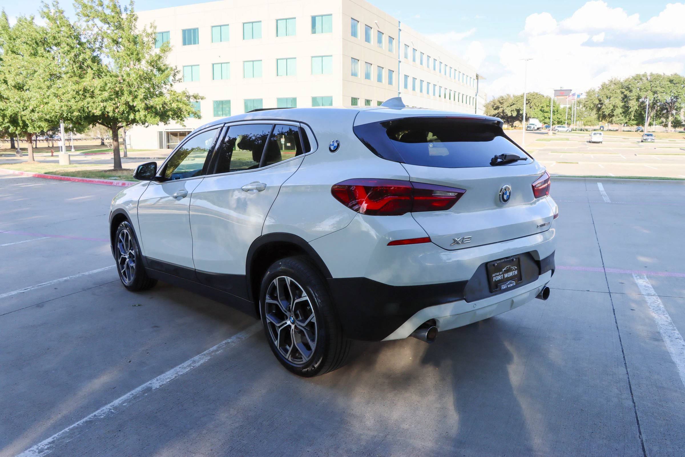 Used 2023 BMW X2 sDrive28i w/ Convenience Package FWD image 5