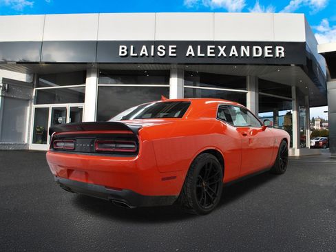 Used 2022 Dodge Challenger R/T Scat Pack w/ 1320 Drag Pack RWD image 3