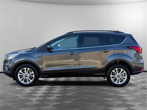 Used 2019 Ford Escape SEL AWD/4WD image 2