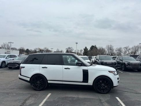 Used 2017 Land Rover Range Rover HSE image 4