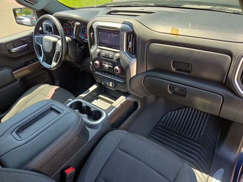 Used 2022 Chevrolet Silverado 1500 RST w/ Z71 Off-Road Package AWD/4WD image 17