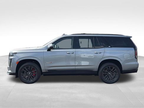 Used 2024 Cadillac Escalade V AWD/4WD image 4