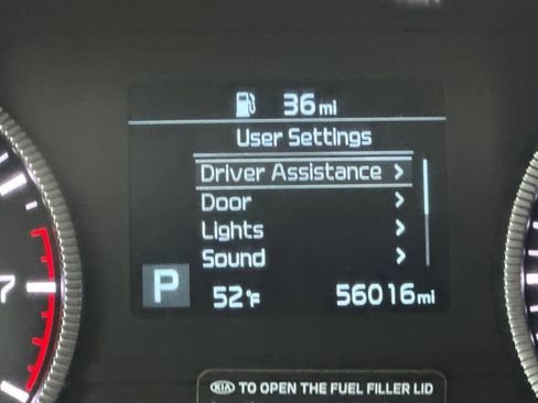 Used 2020 Kia Telluride LX image 24