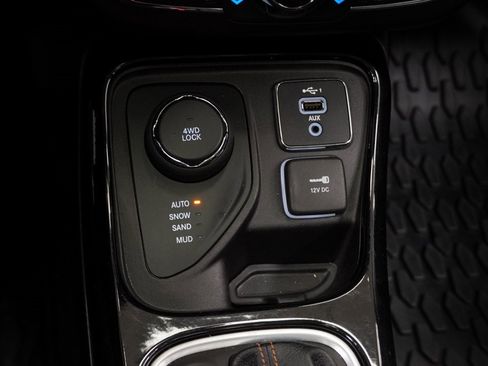 Certified 2021 Jeep Compass Limited w/ Sun and Sound Group image 39