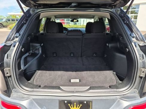 Used 2015 Jeep Cherokee Latitude FWD image 27