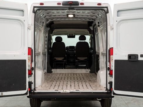 Used 2025 RAM ProMaster 2500 w/ Convenience Group FWD image 11