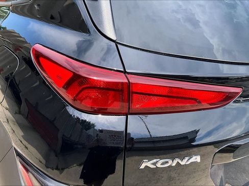 Used 2023 Hyundai Kona SEL AWD/4WD image 28