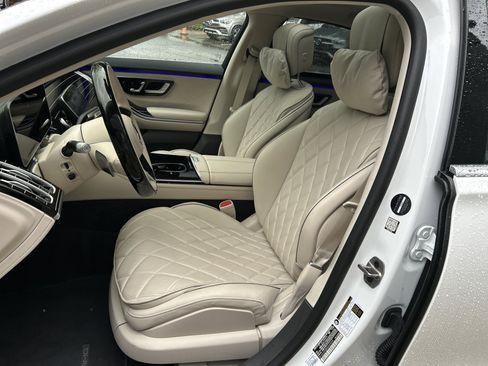 Certified 2025 Mercedes-Benz S 580 4MATIC Sedan w/ AMG Line Package image 21