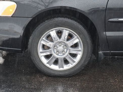 Used 2005 Chrysler Sebring Limited w/ Electronics Convenience Group image 6