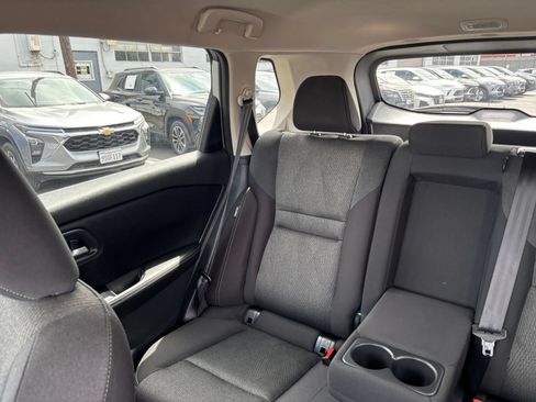 Used 2025 Nissan Rogue SV AWD/4WD image 40
