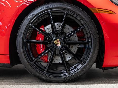 Used 2024 Porsche 911 Carrera 4S image 19