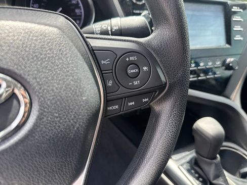 Used 2019 Toyota Camry LE w/ Convenience Package FWD image 37