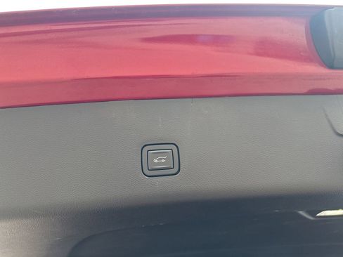 Used 2021 Chevrolet Traverse High Country FWD image 28