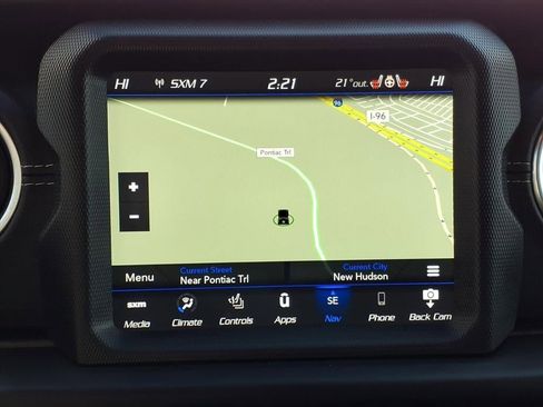 Used 2020 Jeep Wrangler Unlimited Sahara image 17