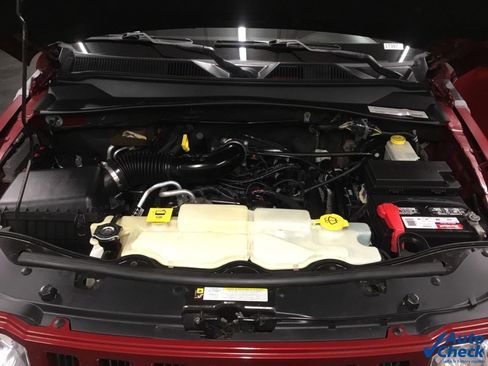 Used 2011 Jeep Liberty Sport image 38