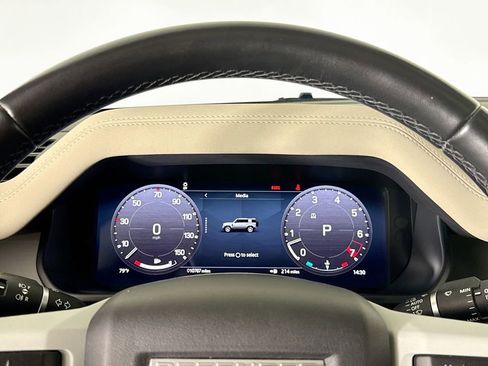 Used 2023 Land Rover Defender 110 SE AWD/4WD image 10
