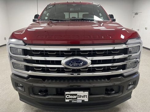 Used 2025 Ford F350 King Ranch w/ FX4 Off-Road Package image 3