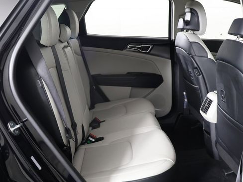 Used 2024 Kia Sportage EX image 29