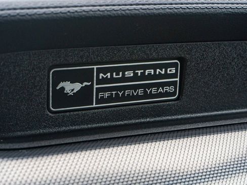 Used 2020 Ford Mustang GT w/ Equipment Group 301A image 28