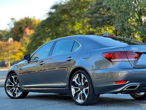 Used 2014 Lexus LS 600h L image 11