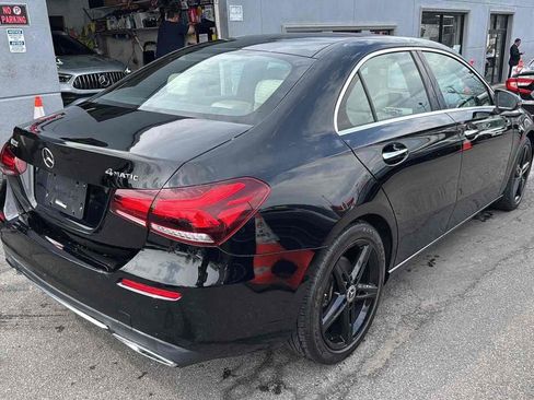 Used 2022 Mercedes-Benz A 220 4MATIC w/ Premium Package Lite image 4