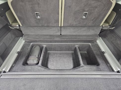 Used 2023 Rivian R1S Adventure image 26