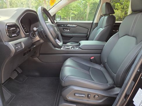 Used 2025 Honda Pilot EX-L image 27