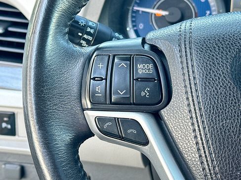 Used 2018 Toyota Sienna XLE Premium image 14