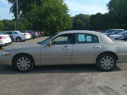 Used 2004 Lincoln Town Car Ultimate