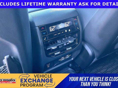Used 2023 Jeep Grand Cherokee Summit AWD/4WD image 29