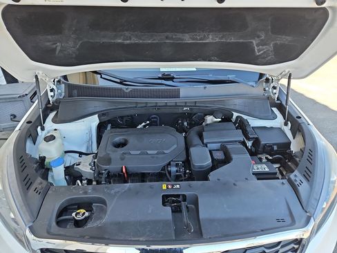 Used 2019 Kia Sorento LX image 31