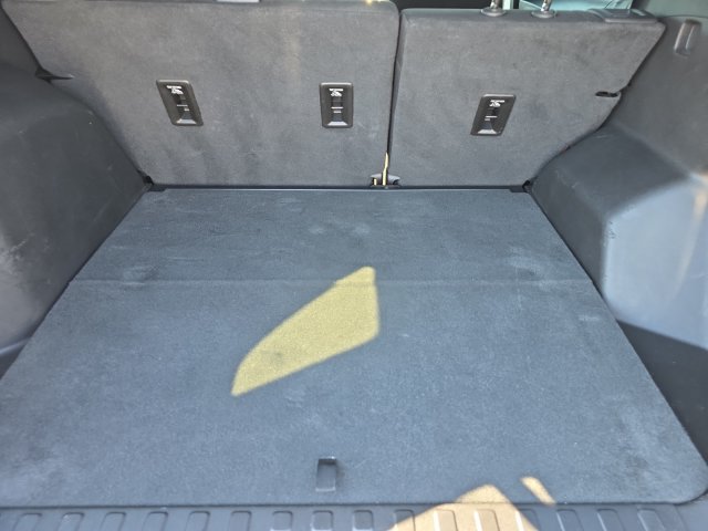 Used 2018 Chevrolet Equinox LT FWD image 32