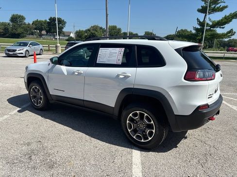 Used 2021 Jeep Cherokee Trailhawk w/ Trailer Tow Group AWD/4WD image 21