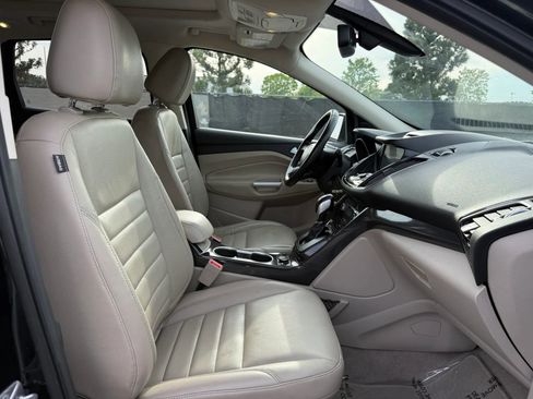 Used 2016 Ford Escape Titanium image 18