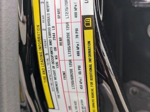 Used 2020 RAM 2500 Laramie w/ Night Edition image 25