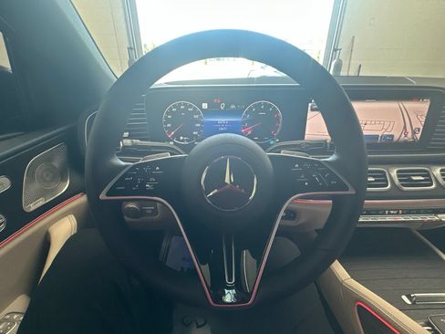 Used 2025 Mercedes-Benz GLE 450 4MATIC Coupe image 26