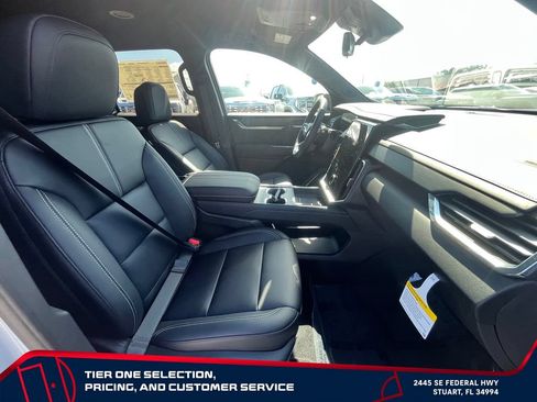 New 2026 GMC Acadia Elevation w/ Black Edition FWD image 21